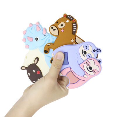 Miếng dán silicon được cá nhân hóa cho bé đầy màu sắc với hình dạng cừu ngựa Dino