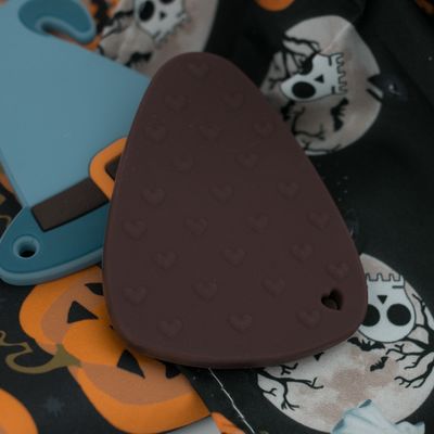 Miếng dán silicon Halloween đầy màu sắc với mũ phù thủy Hình dạng kẹo ngô