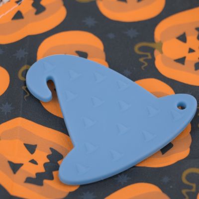 Miếng dán silicon Halloween đầy màu sắc với mũ phù thủy Hình dạng kẹo ngô