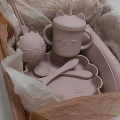 Bán buôn Baby Geschirr Led Cai sữa Yếm Silicone Thìa Muỗng Muỗng Bát Tấm Silicone Cho Bé Bộ Đồ Ăn Sản Phẩm