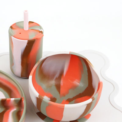 Đẹp màu sắc nghiêng Silicone Dinner Set chống trượt không thể vỡ silicone hút đĩa bát thực phẩm thiết lập