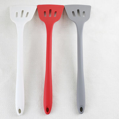 Màu đỏ xám trắng Bộ dụng cụ nhà bếp bằng silicon Bộ thìa bằng chứng nóng với màu Panton