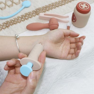 Đồ chơi trẻ sơ sinh silicone ODM với chức năng đóng vai bác sĩ