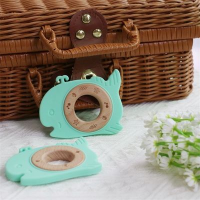 BPA miễn phí silicone Baby Teether với gỗ nhẫn răng cứu trợ cho trẻ sơ sinh bền