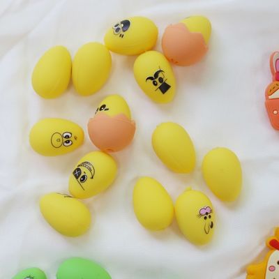 Tiếng đeo răng silicone mềm an toàn lâu bền trứng Phục sinh silicone hạt với lỗ để làm bút