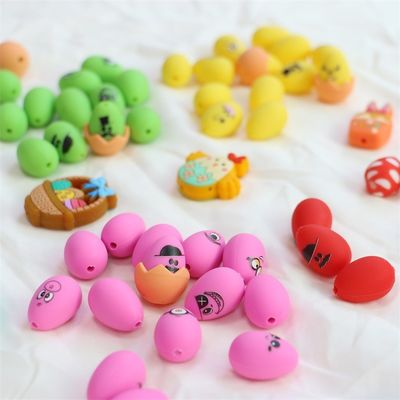 Đá răng silicone với thiết kế in tùy chỉnh trứng Phục sinh 3D silicone với nắp tập trung