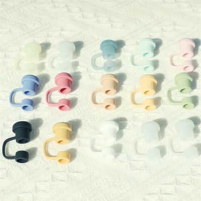Máy nắp nhựa silicone được làm theo yêu cầu cho Tumblers Mũ nắp nhựa silicone không chứa BPA