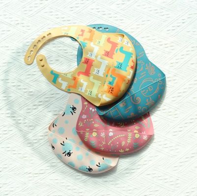 OEM Dễ dàng làm sạch silicone Baby Bib Cho 0-4 năm tuổi cho bé ăn ẩm in silicone Bib Cup