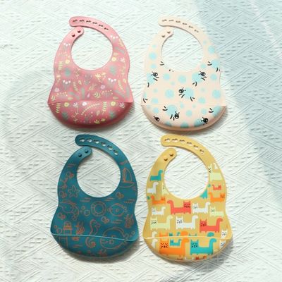 OEM Dễ dàng làm sạch silicone Baby Bib Cho 0-4 năm tuổi cho bé ăn ẩm in silicone Bib Cup