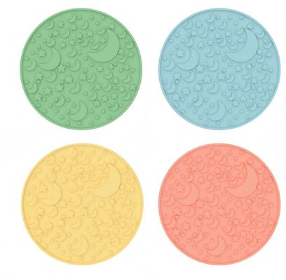 Ưu tiên thiết kế mê cung mới bên ngoài Đồ chơi thú vị chó Licking Puzzle Bowl Silicone BPA miễn phí thú cưng Slow Feeder Dog Bowl Plate
