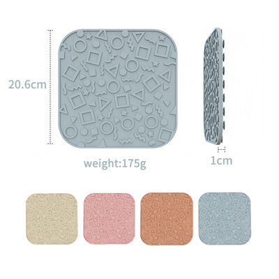 Thảm liếm cho chó bằng silicone cao cấp có giác hút – Không chứa BPA, dễ dàng vệ sinh, cho thú cưng ăn chậm tốt cho sức khỏe